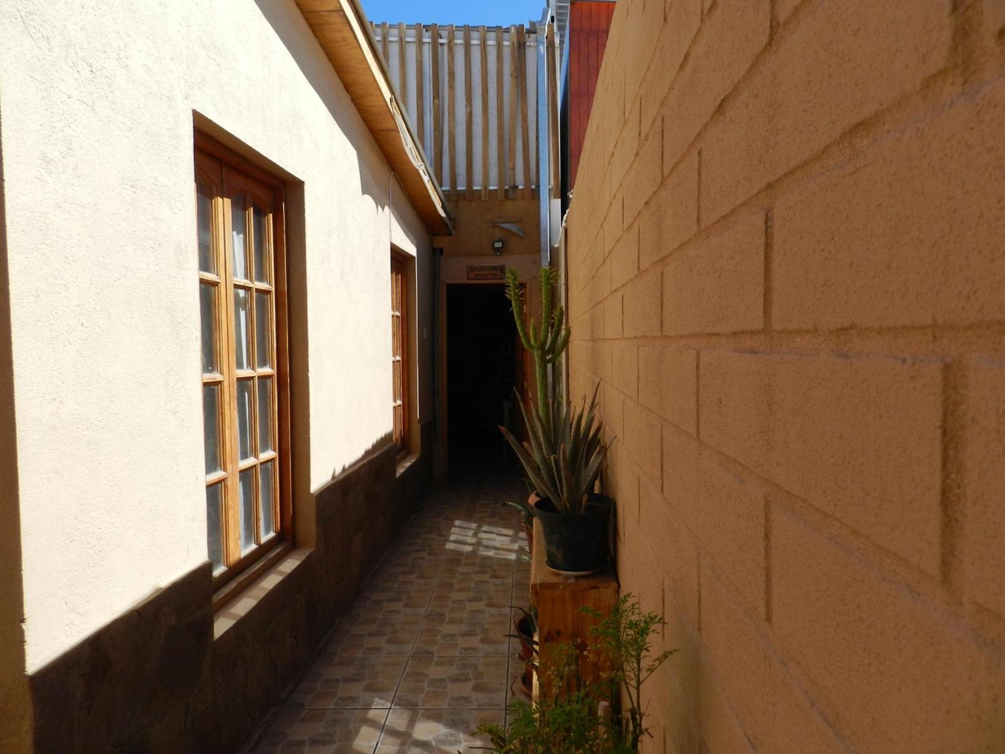 Hostal Illari San Pedro de Atacama Bagian luar foto
